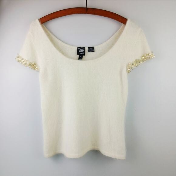 Worth SZ S VTG Angora Short Sleeve Cream Sweater With Pearl Shoulder Accents - Picture 2 of 8